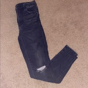 Black American Eagle ripped jeans
